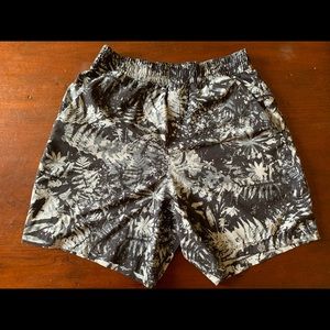 Lululemon pace breaker 7” linerless